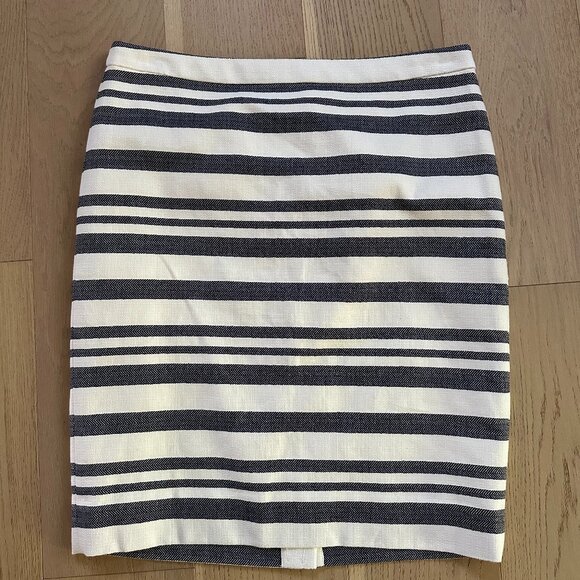 NWOT J.Crew Herringbone Striped Pencil Skirt, SIze 8 - Picture 1 of 8